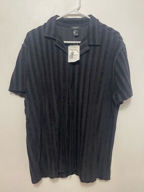 Forever 21 Men’s Black Vertical Stripe Short Sleeve Polo